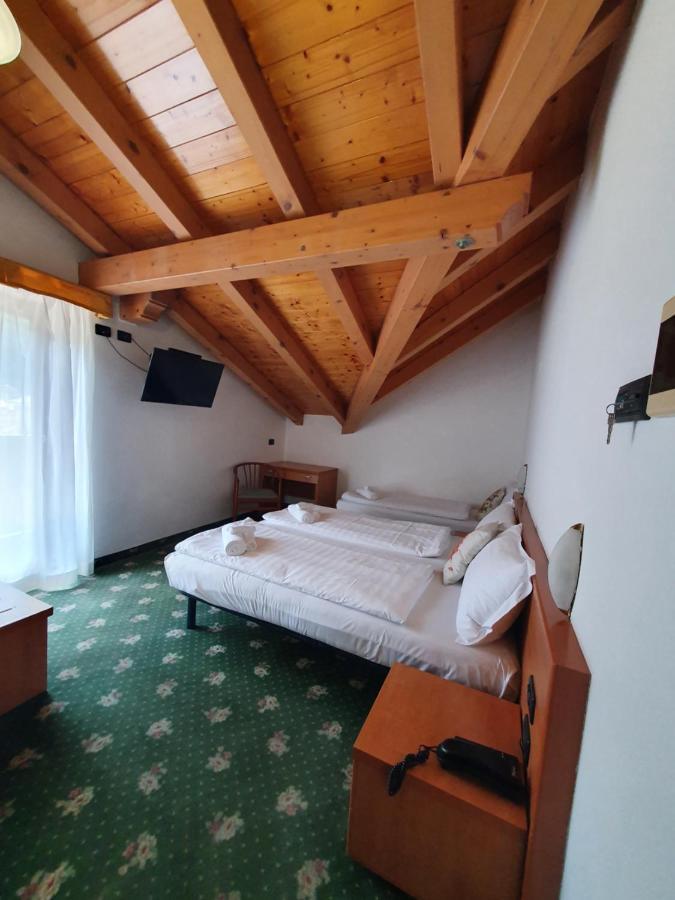 Hotel Pezzotti Pellizzano Buitenkant foto