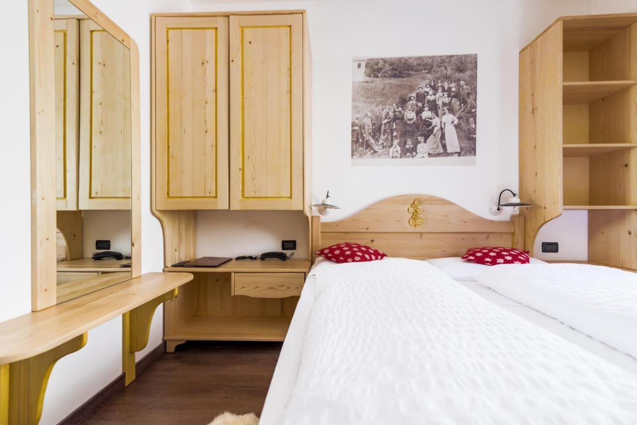 Hotel Pezzotti Pellizzano Buitenkant foto